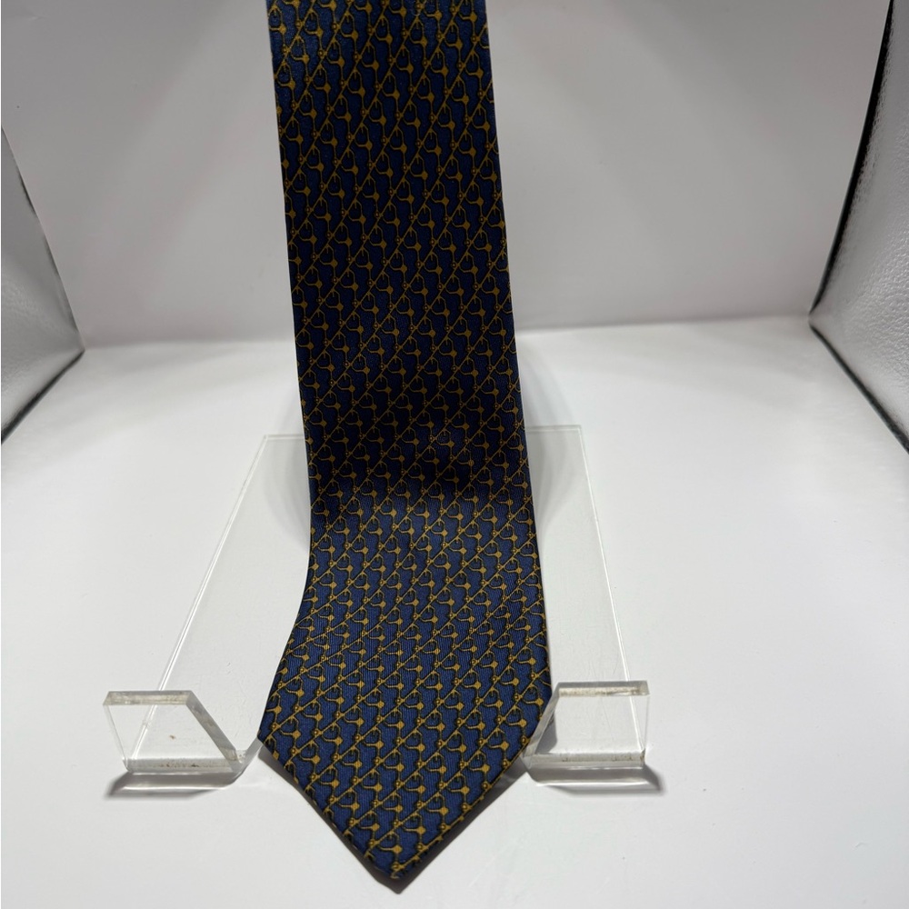 Hermes Tie ….pre-owned.